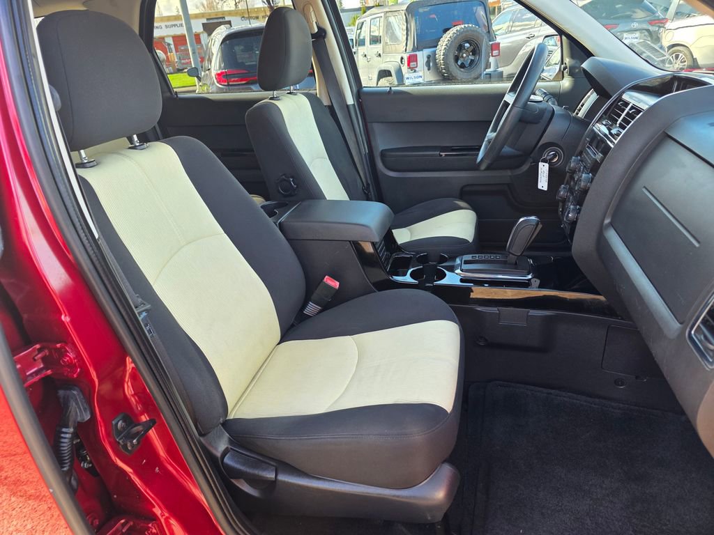 Used 2008 MAZDA Tribute i image 22