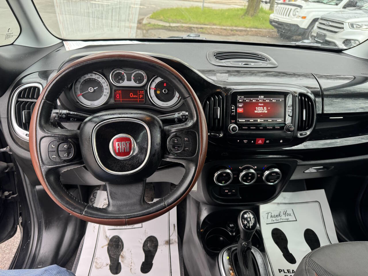 Used 2014 FIAT 500L Trekking w/ Popular Equipment Group FWD image 7