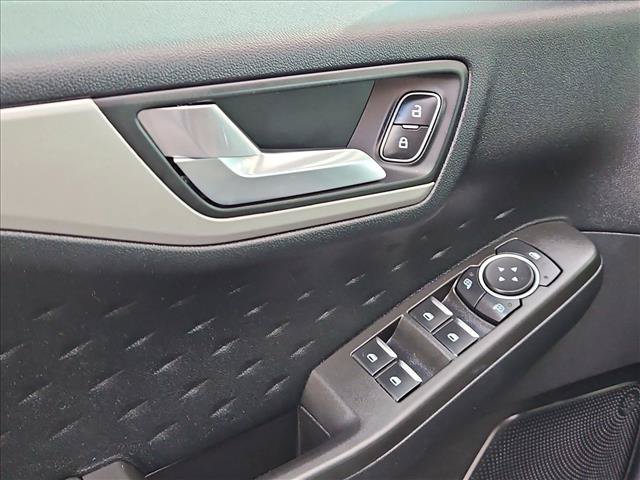 Used 2020 Ford Escape SE FWD image 24