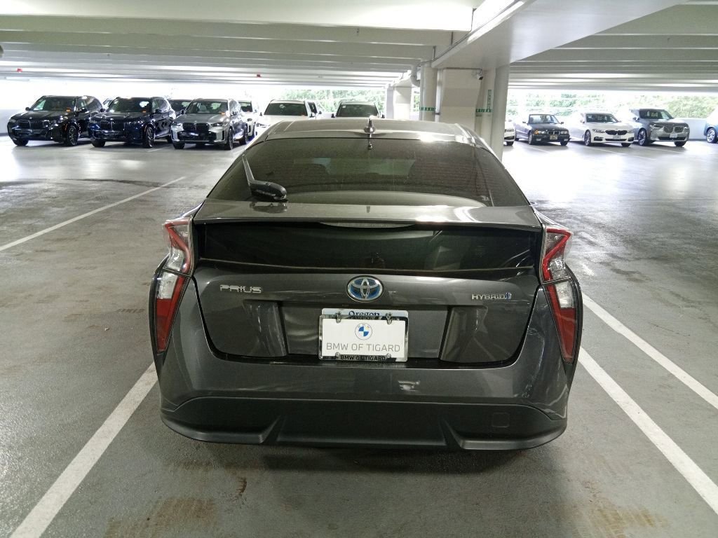 Used 2016 Toyota Prius Three Touring FWD image 6