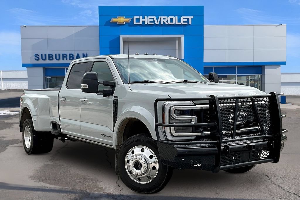 Used 2025 Ford F450 Platinum AWD/4WD image 2