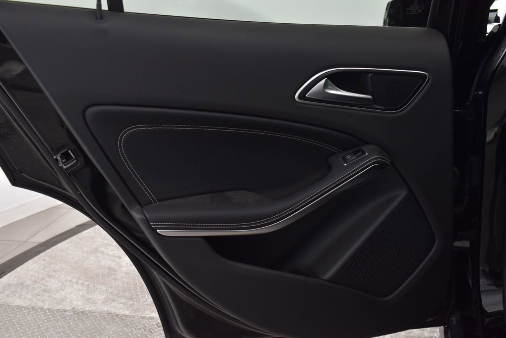 Used 2018 Mercedes-Benz GLA 250 4MATIC image 22