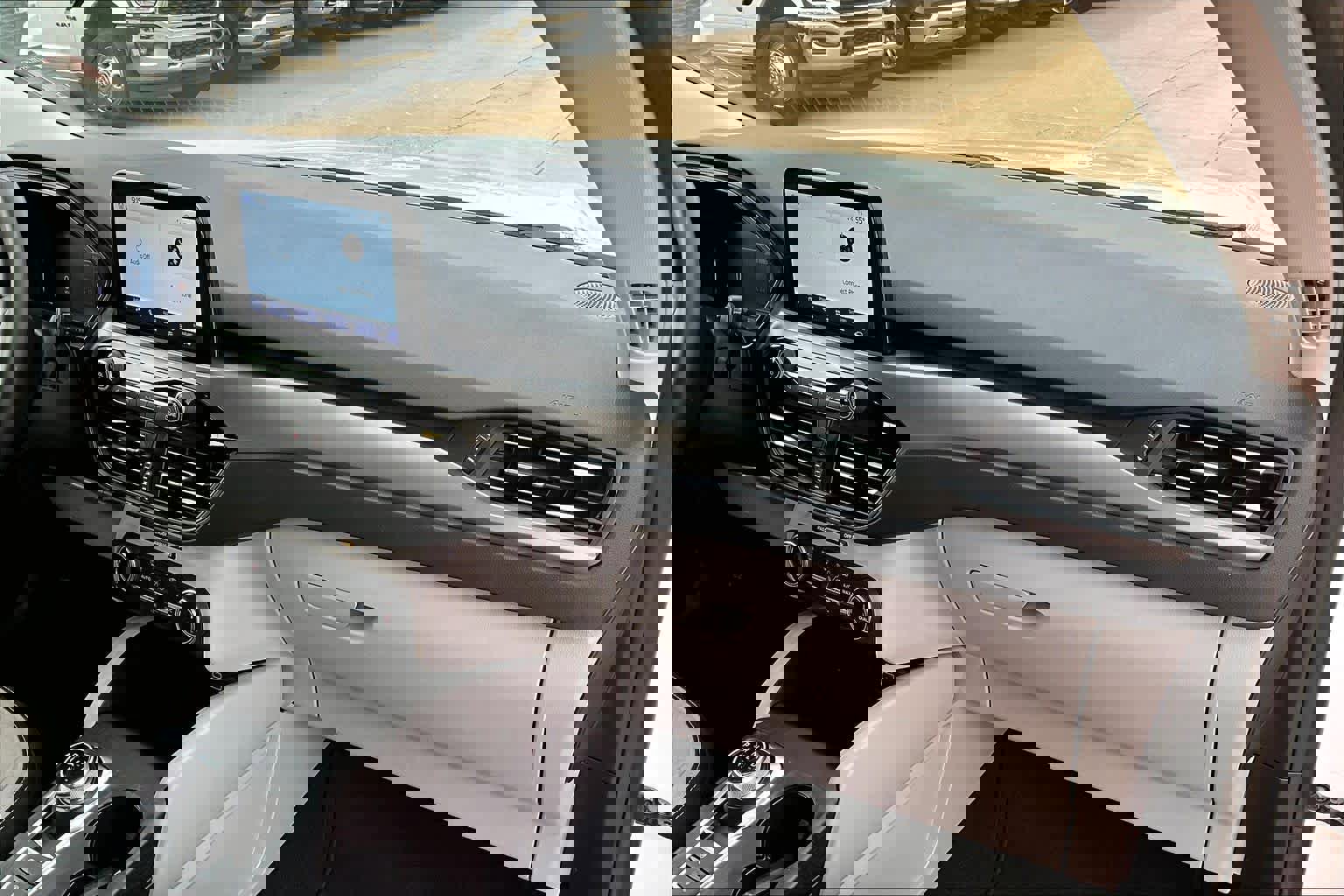 Used 2024 Ford Escape Active image 16