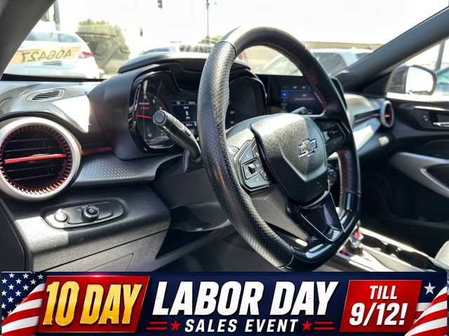 Used 2025 Chevrolet Trax RS w/ Driver Confidence Package FWD image 12