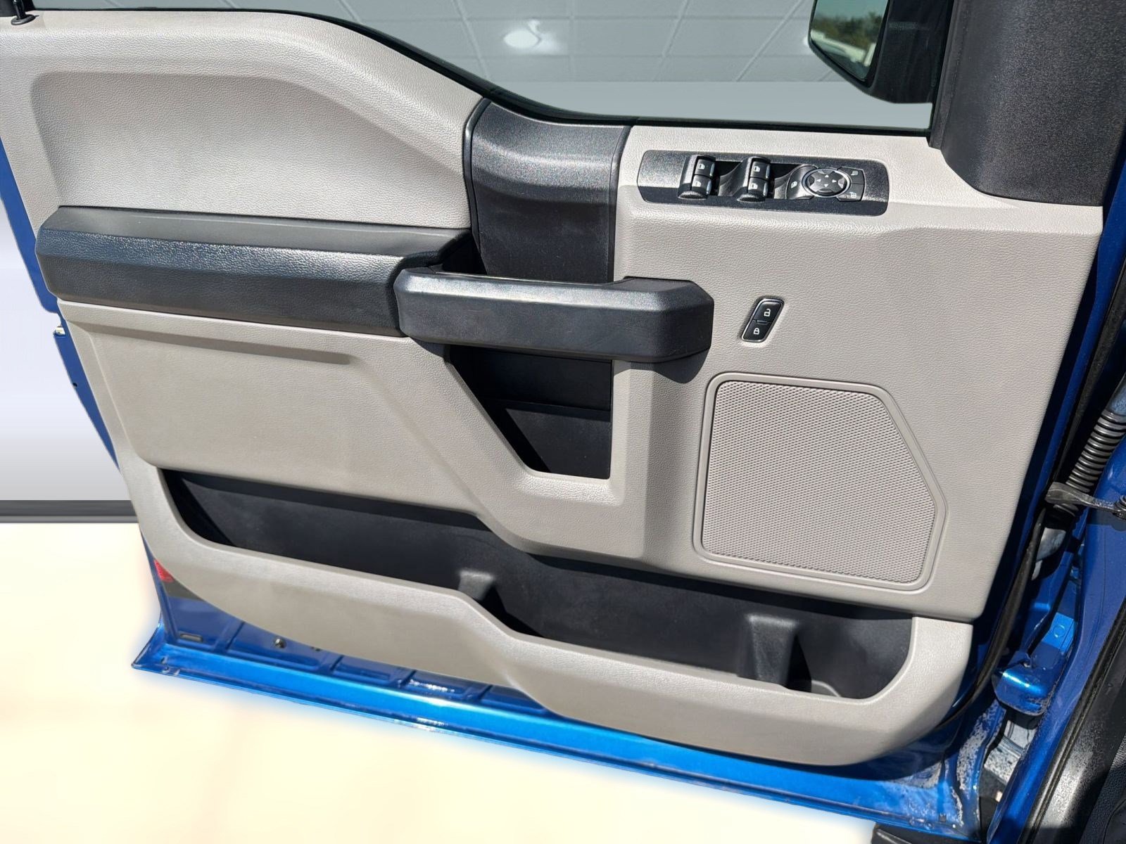 Used 2017 Ford F150 XL w/ Equipment Group 101A Mid image 13