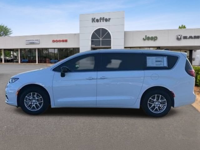 New 2026 Chrysler Pacifica Select FWD image 2
