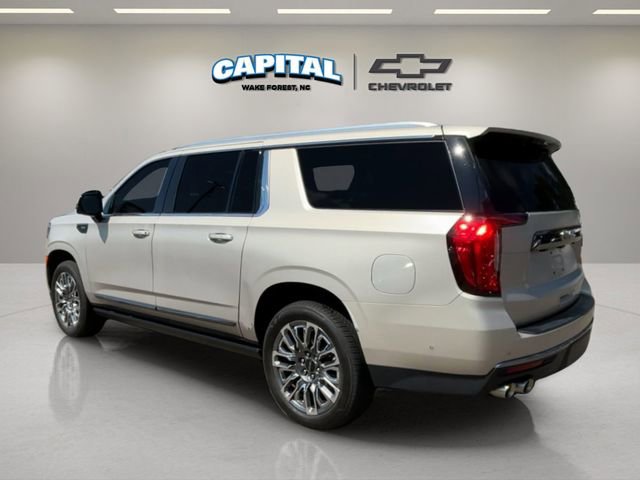 Used 2023 GMC Yukon XL Denali Ultimate image 3