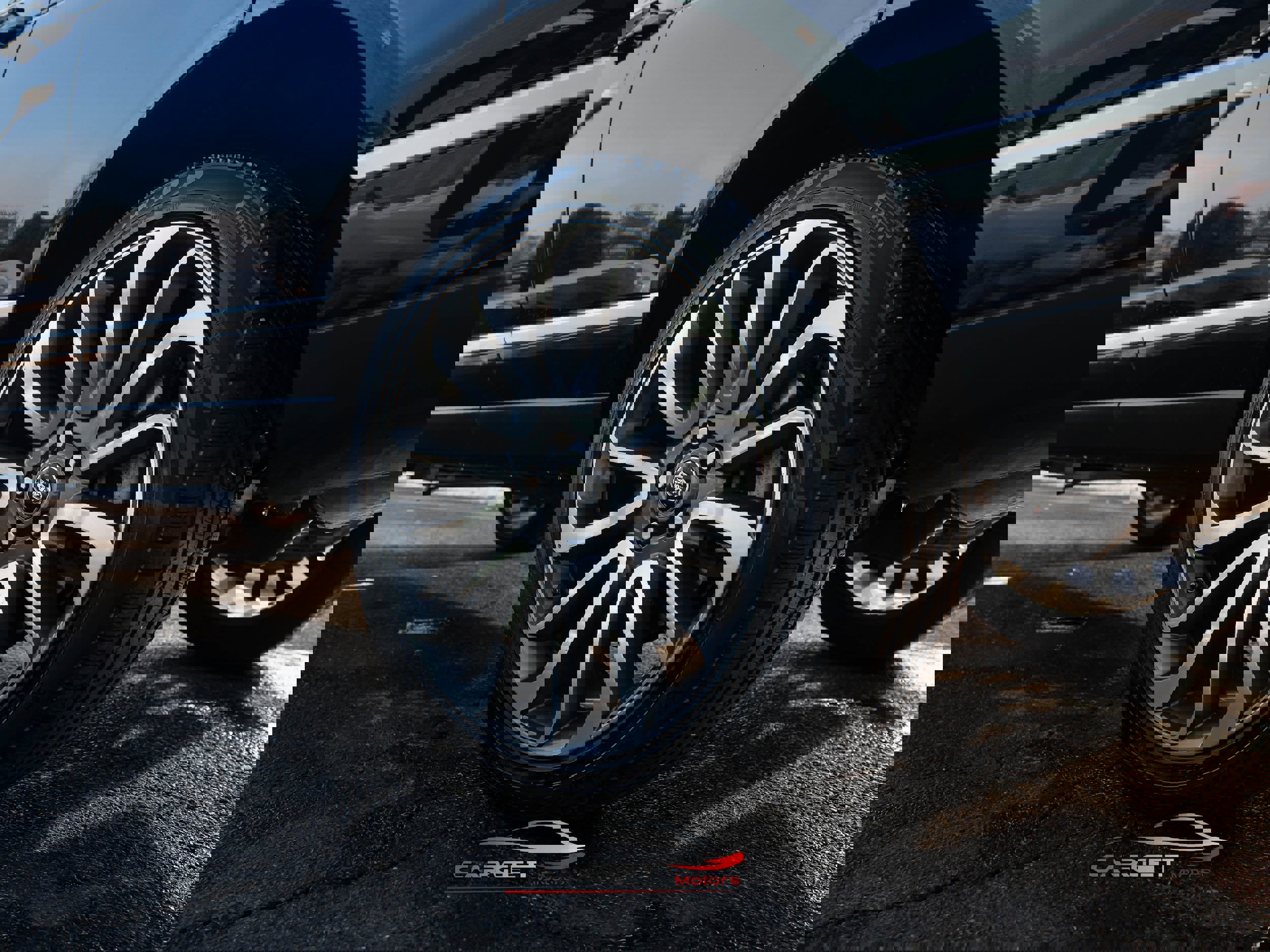 Used 2020 Land Rover Range Rover HSE image 11