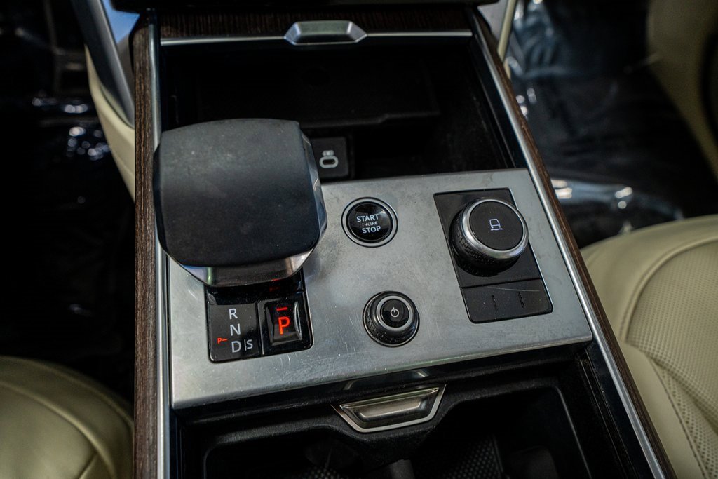 Used 2023 Land Rover Range Rover Long Wheelbase SE image 48