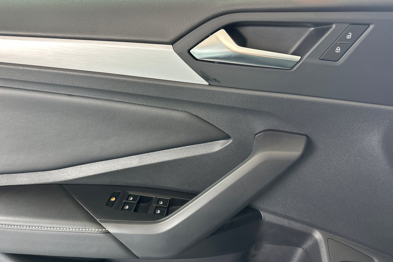 New 2026 Volkswagen Jetta Sport FWD image 11