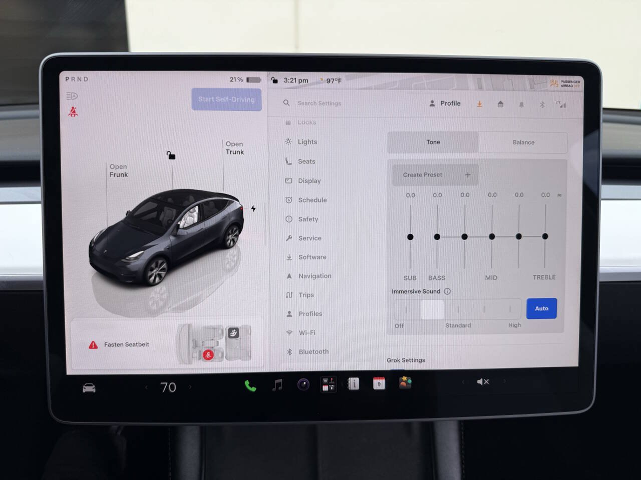 Used 2023 Tesla Model Y Long Range AWD/4WD image 9