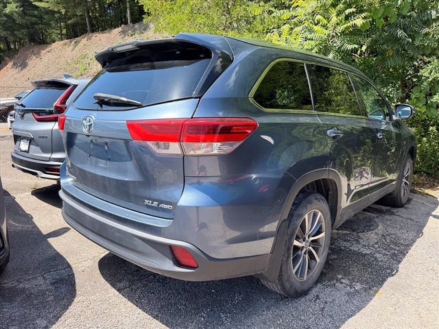 Used 2018 Toyota Highlander XLE AWD/4WD image 4