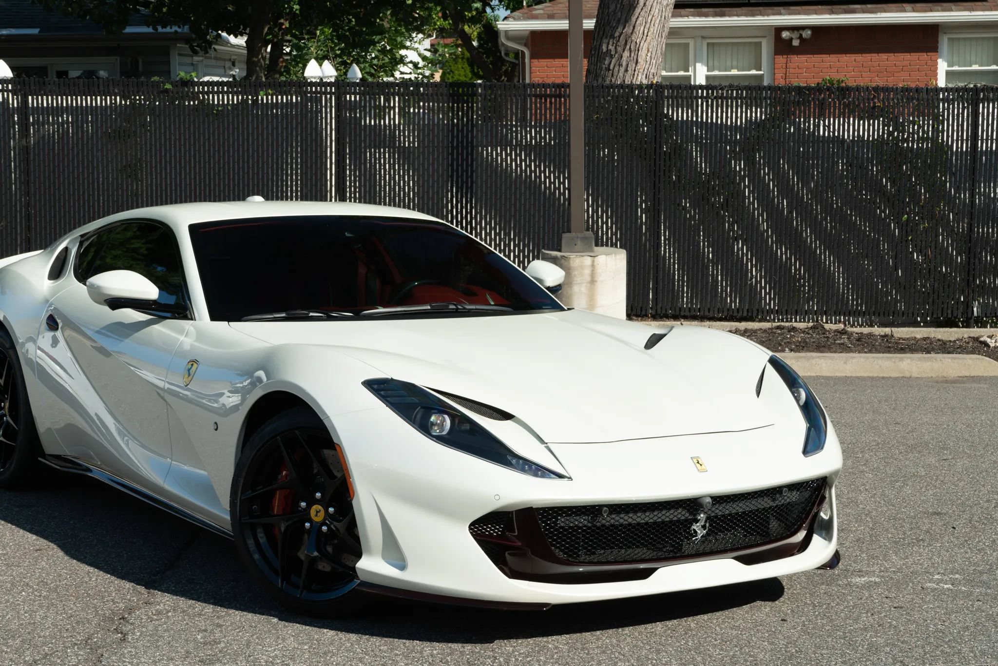 Used 2020 Ferrari 812 Superfast RWD image 31
