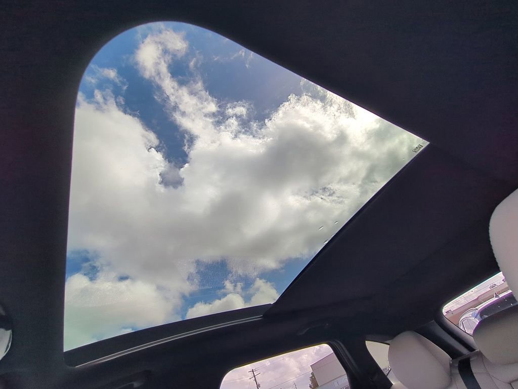 New 2026 Hyundai Tucson Limited image 24