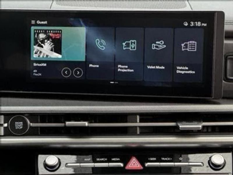 Used 2025 Hyundai Santa Fe SEL image 19