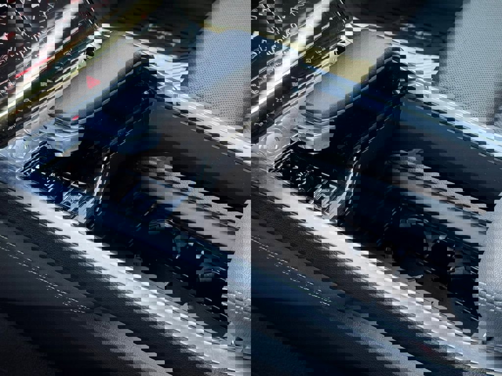 Used 2019 Audi e-tron Premium Plus image 33