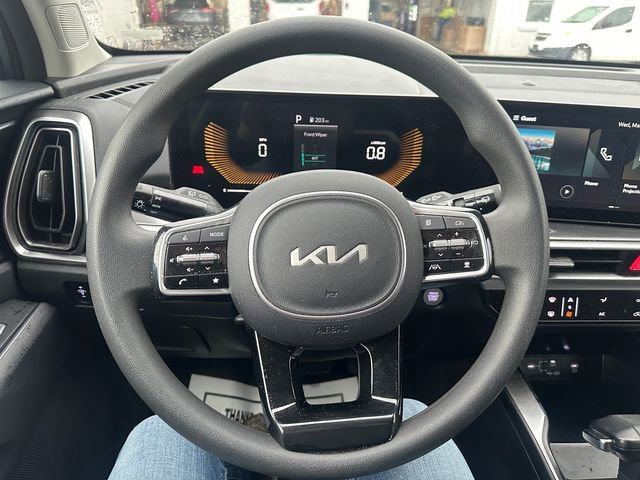 Used 2024 Kia Sorento LX image 19