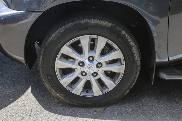 Used 2021 Toyota Sequoia Platinum AWD/4WD image 8