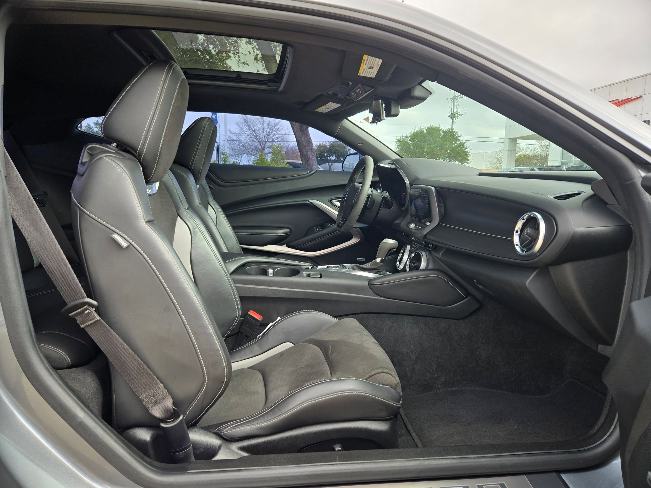 Used 2021 Chevrolet Camaro SS image 25