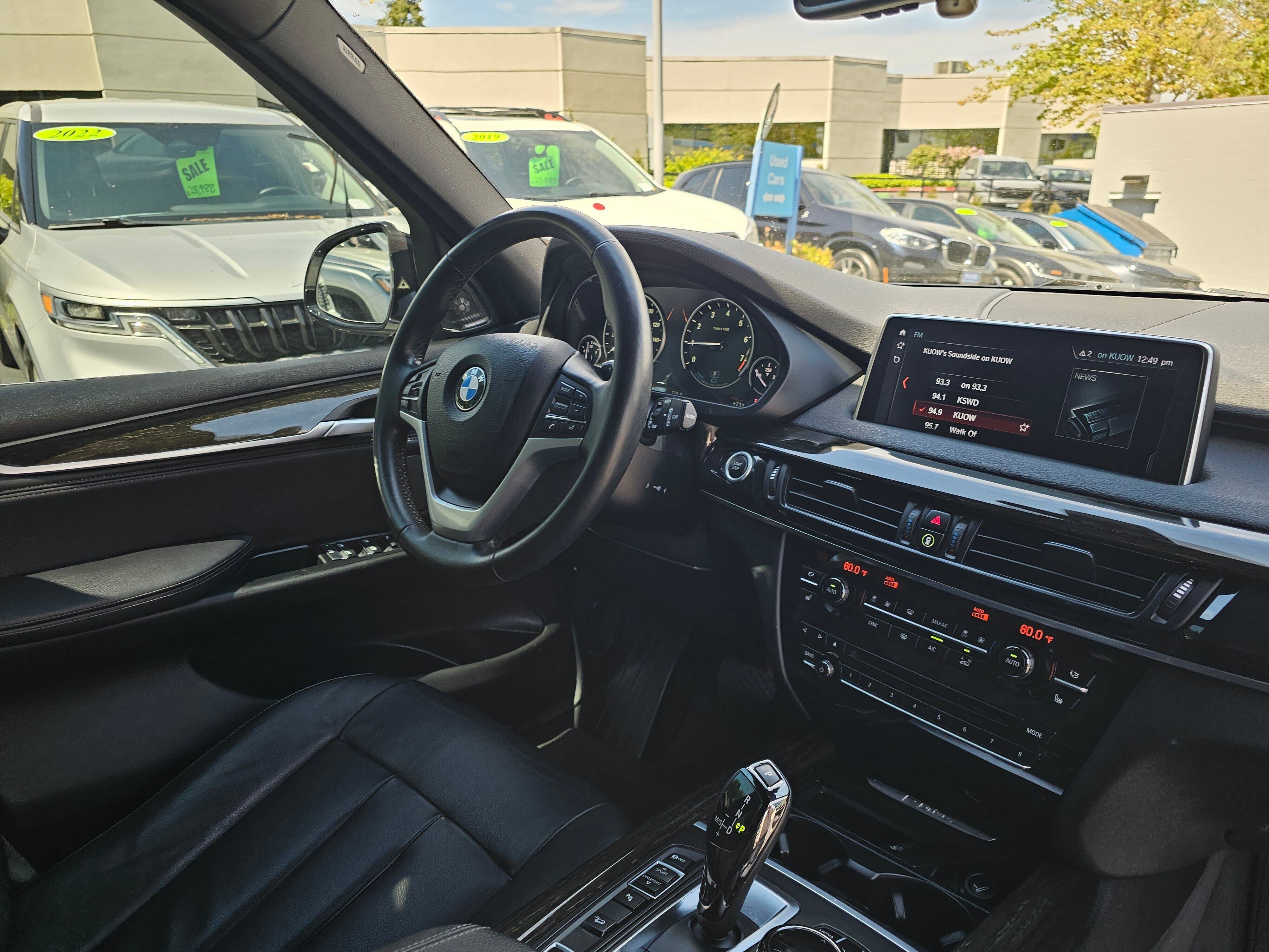 Used 2018 BMW X5 xDrive40e w/ Driving Assistance Package AWD/4WD image 10
