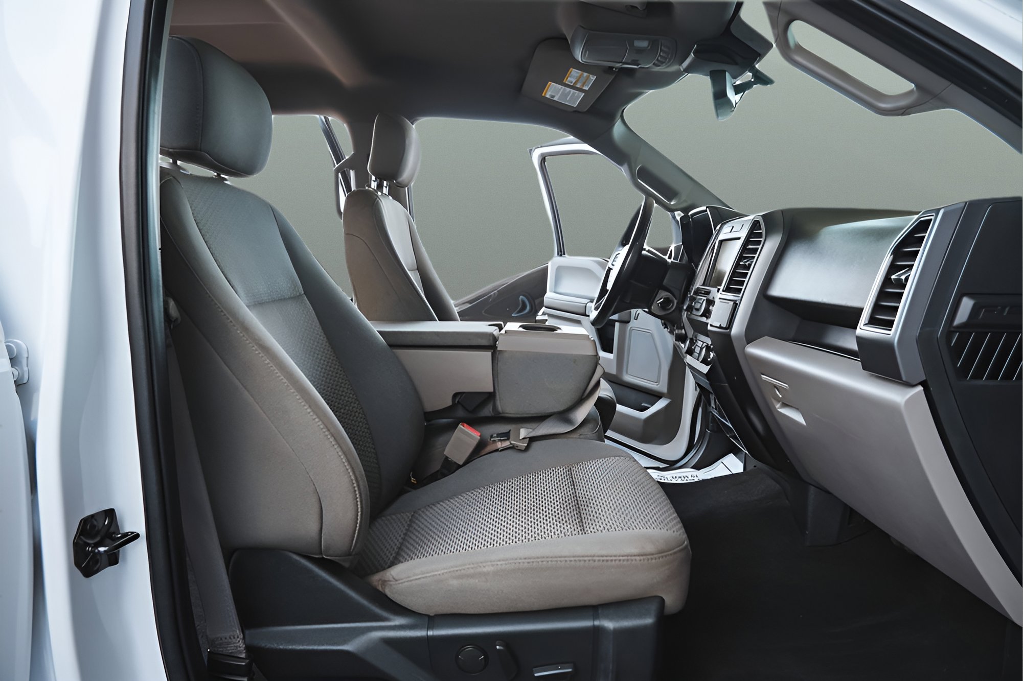 Used 2019 Ford F150 XLT w/ Equipment Group 302A Luxury RWD image 14