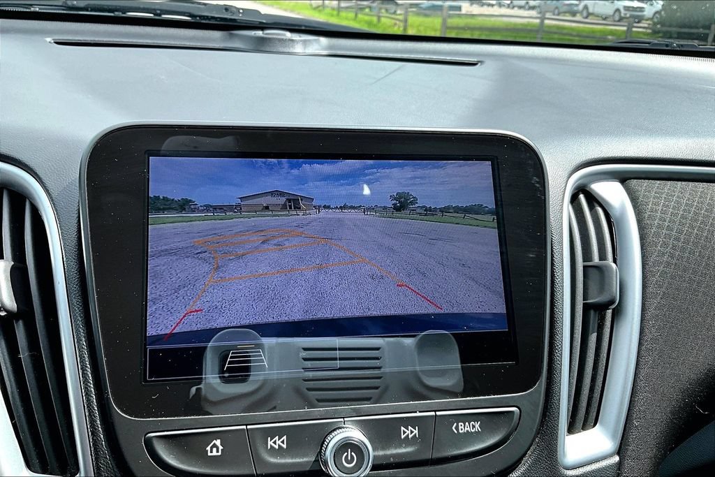 Used 2023 Chevrolet Malibu LT FWD image 19