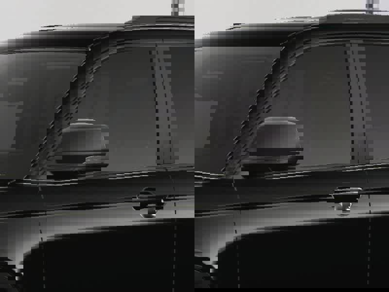 New 2025 Jeep Grand Cherokee Limited w/ Black Appearance Package image 15