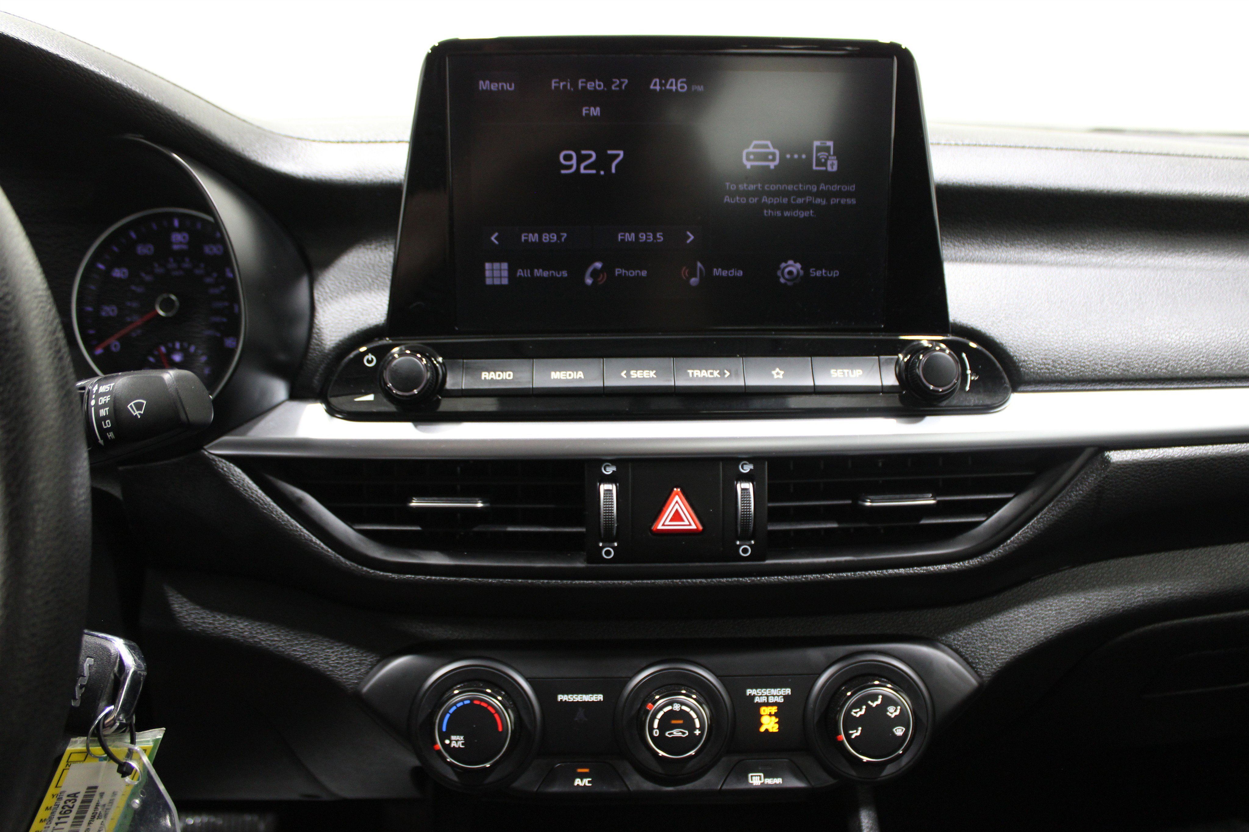 Used 2023 Kia Forte LXS w/ LXS Technology Package FWD image 12