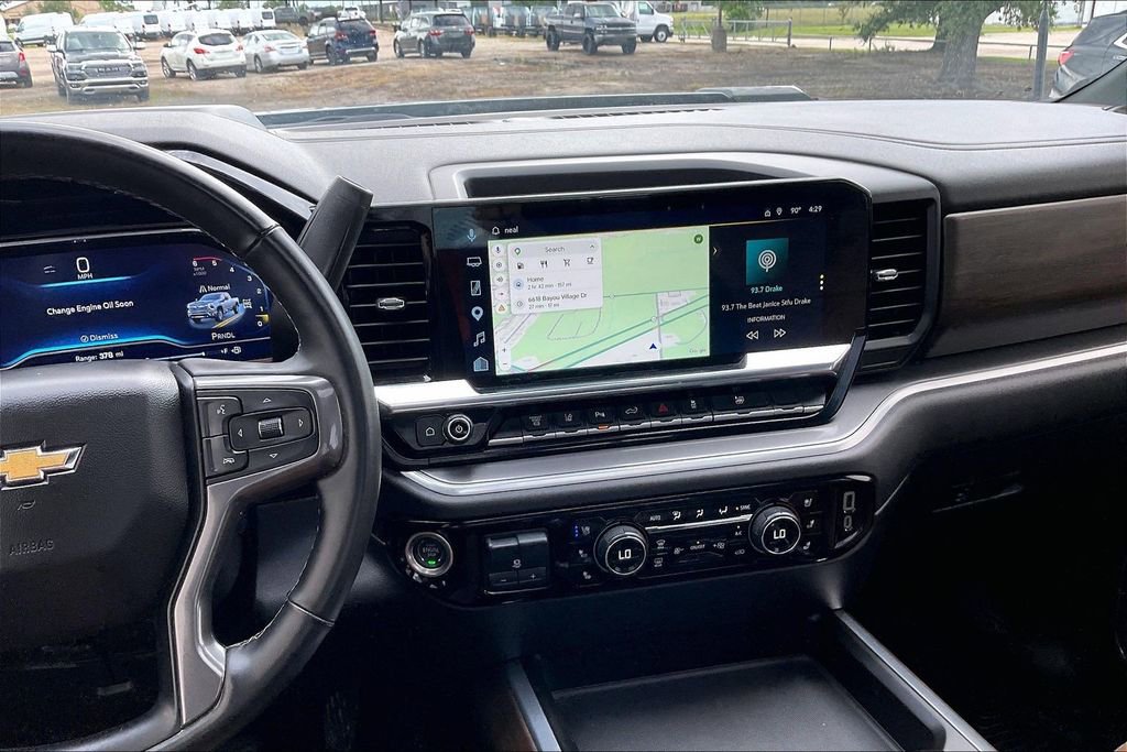 Used 2025 Chevrolet Silverado 2500 High Country w/ High Country Premium Package AWD/4WD image 9