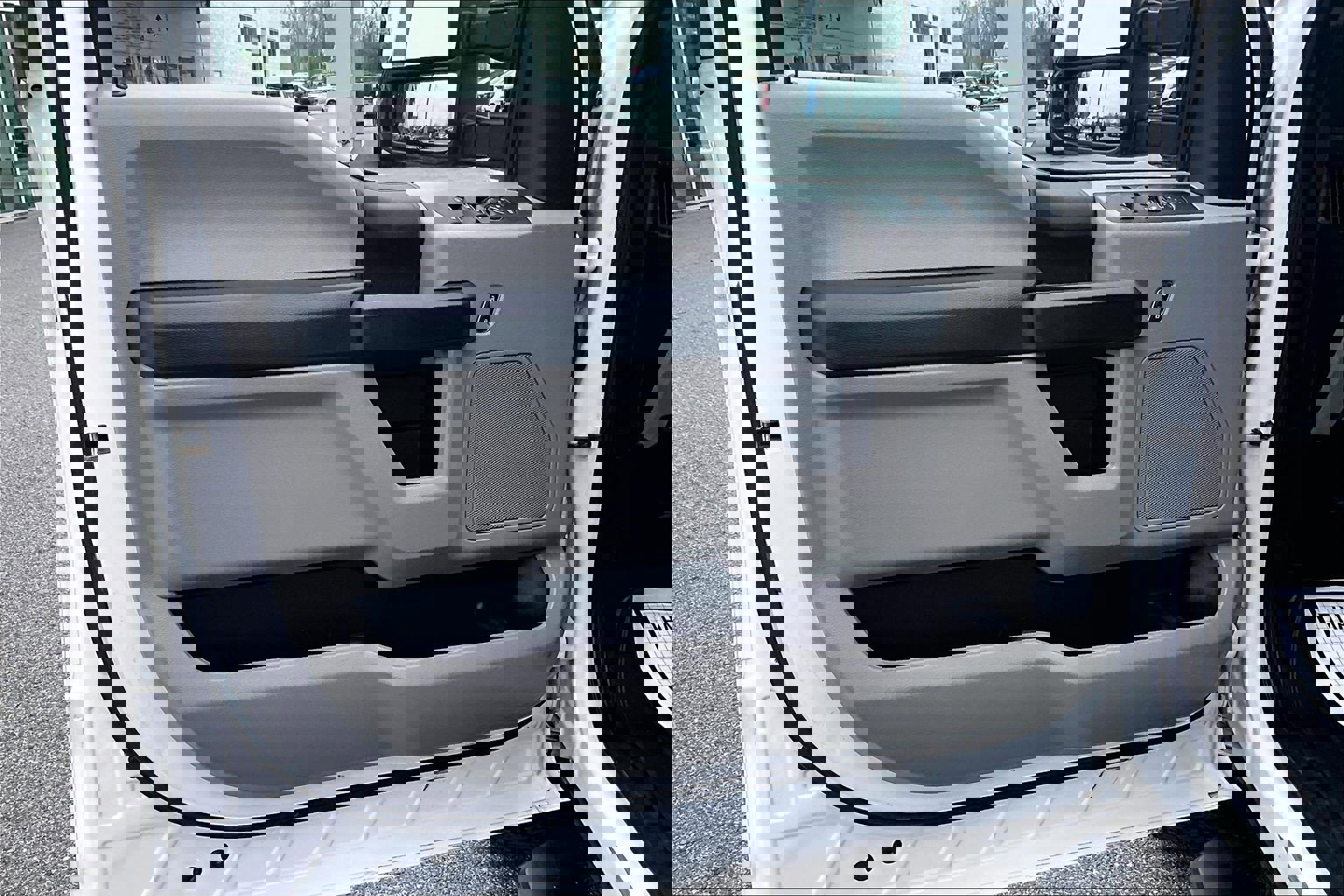 Used 2021 Ford F250 XL w/ Power Equipment Group image 19