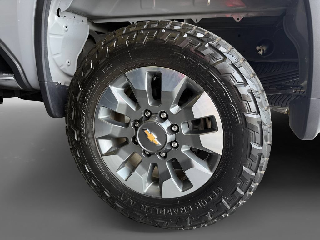 Used 2025 Chevrolet Silverado 2500 Custom w/ Custom Value Package AWD/4WD image 16