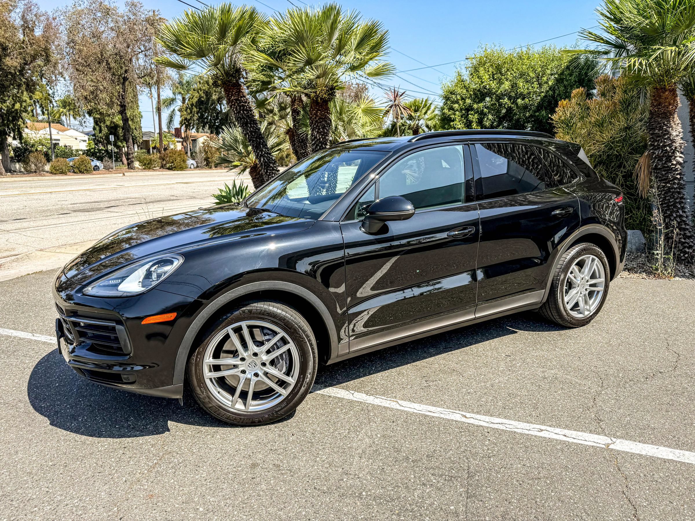 Used 2022 Porsche Cayenne Platinum Edition AWD/4WD image 5