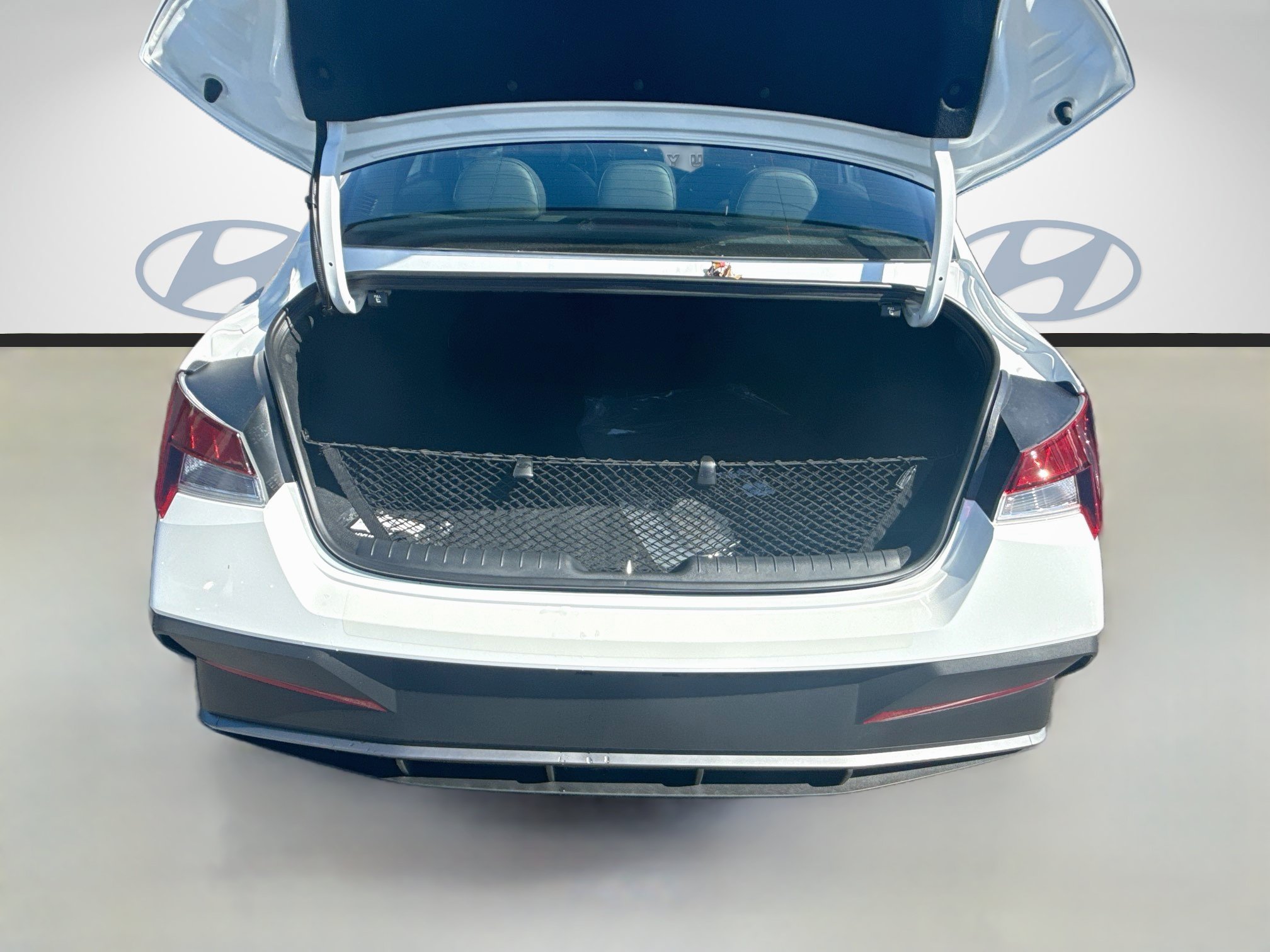 New 2026 Hyundai Elantra SEL Sport FWD image 18