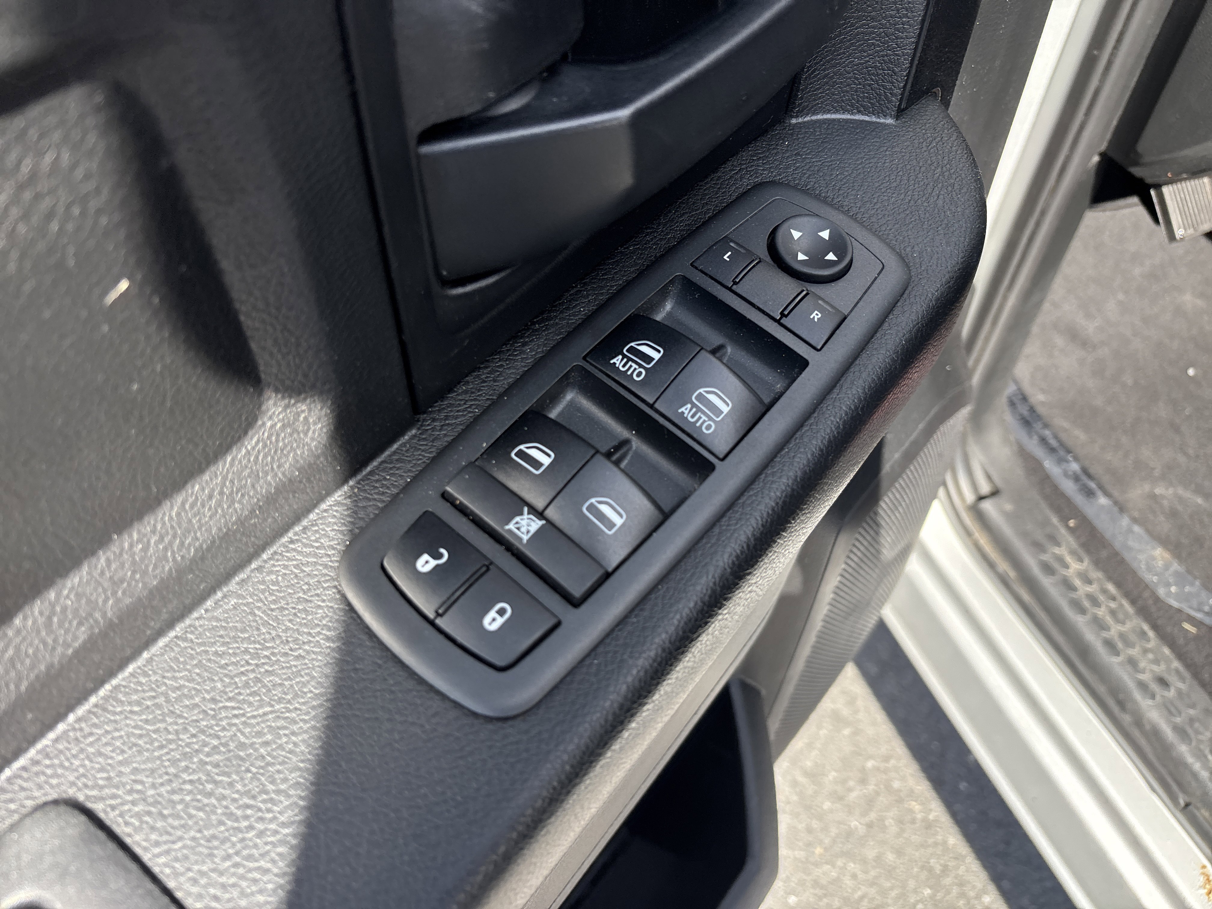 Used 2018 RAM 1500 Tradesman w/ Popular Equipment Group AWD/4WD image 16