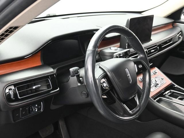 Used 2022 Lincoln Aviator Reserve w/ Equipment Group 201A image 13