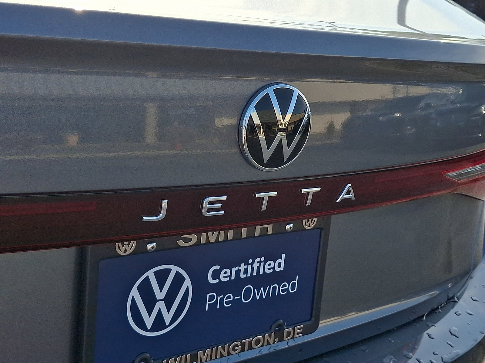 Certified 2025 Volkswagen Jetta S FWD image 29
