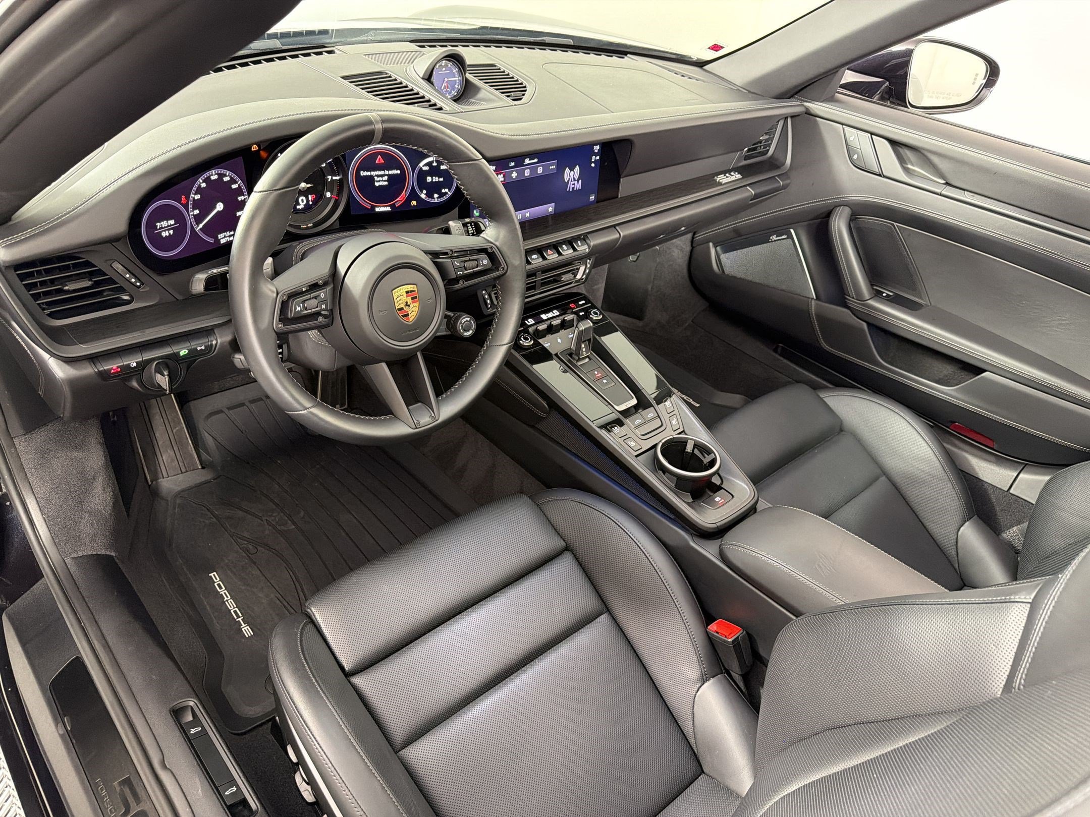 Certified 2023 Porsche 911 50th Anniversary Edition AWD/4WD image 4