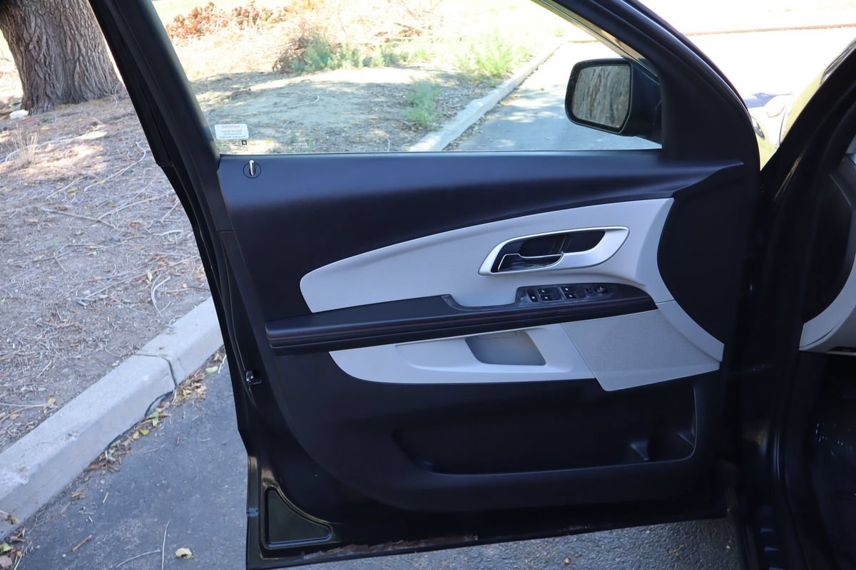 Used 2010 Chevrolet Equinox LT w/ Vehicle Interface Package AWD/4WD image 23