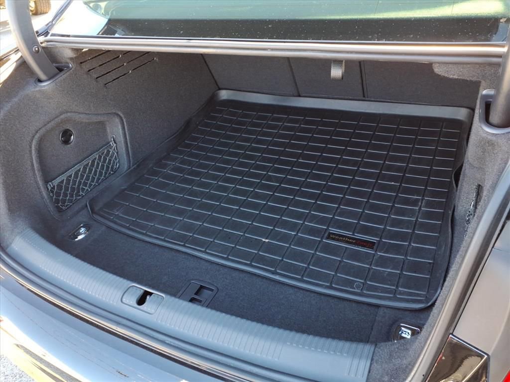 Used 2021 Audi A4 2.0T Premium image 11