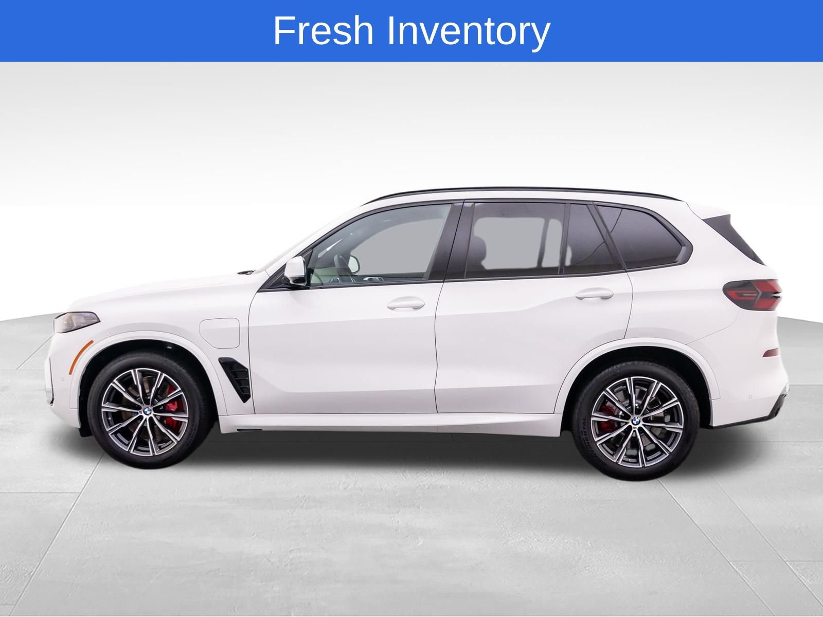 Certified 2026 BMW X5 xDrive50e AWD/4WD image 2