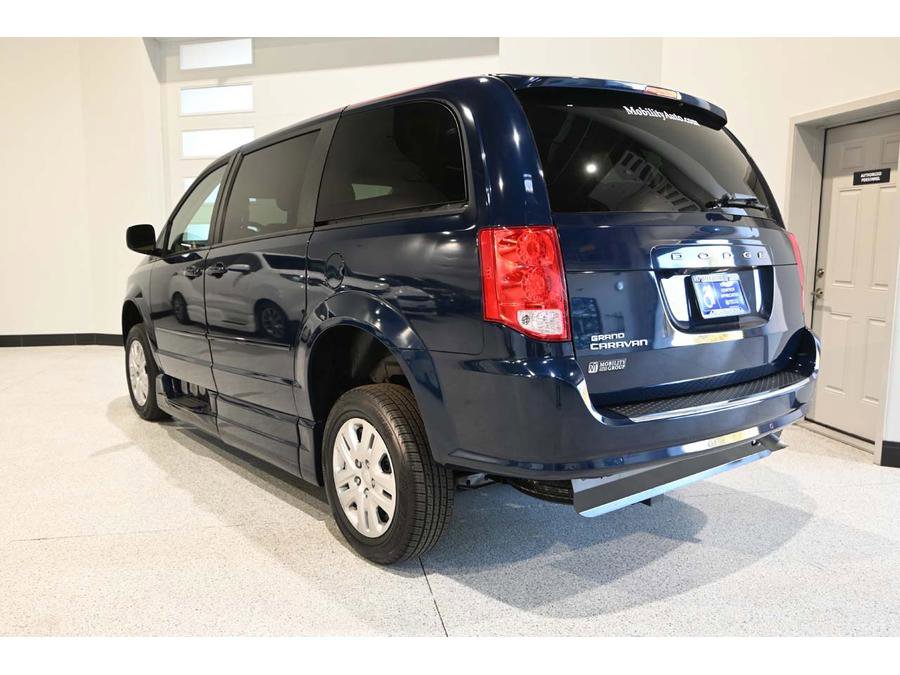 Used 2017 Dodge Grand Caravan SE w/ Power Window Group image 8