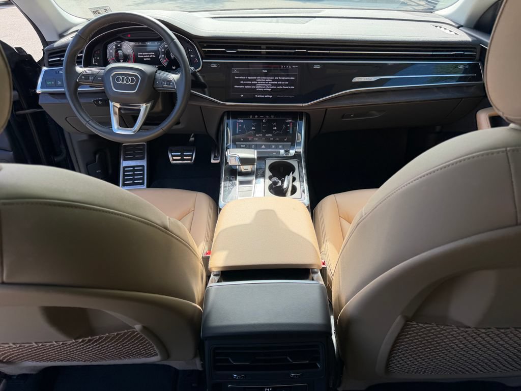 Used 2024 Audi Q8 Premium AWD/4WD image 16