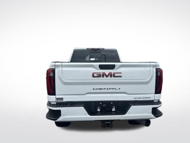 Used 2024 GMC Sierra 2500 Denali w/ Technology Package AWD/4WD image 4