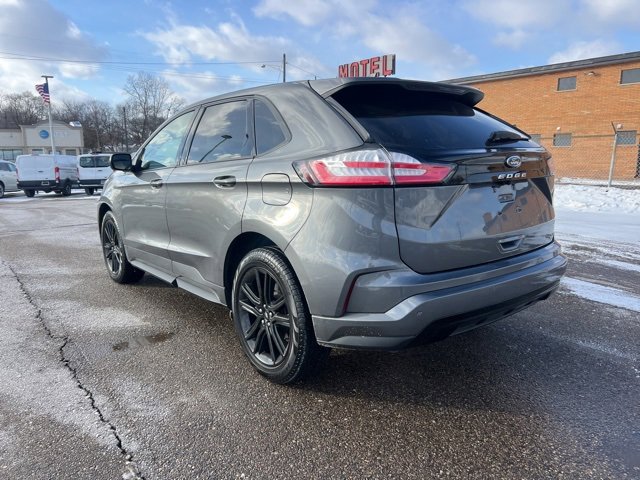 Certified 2023 Ford Edge ST-Line image 6