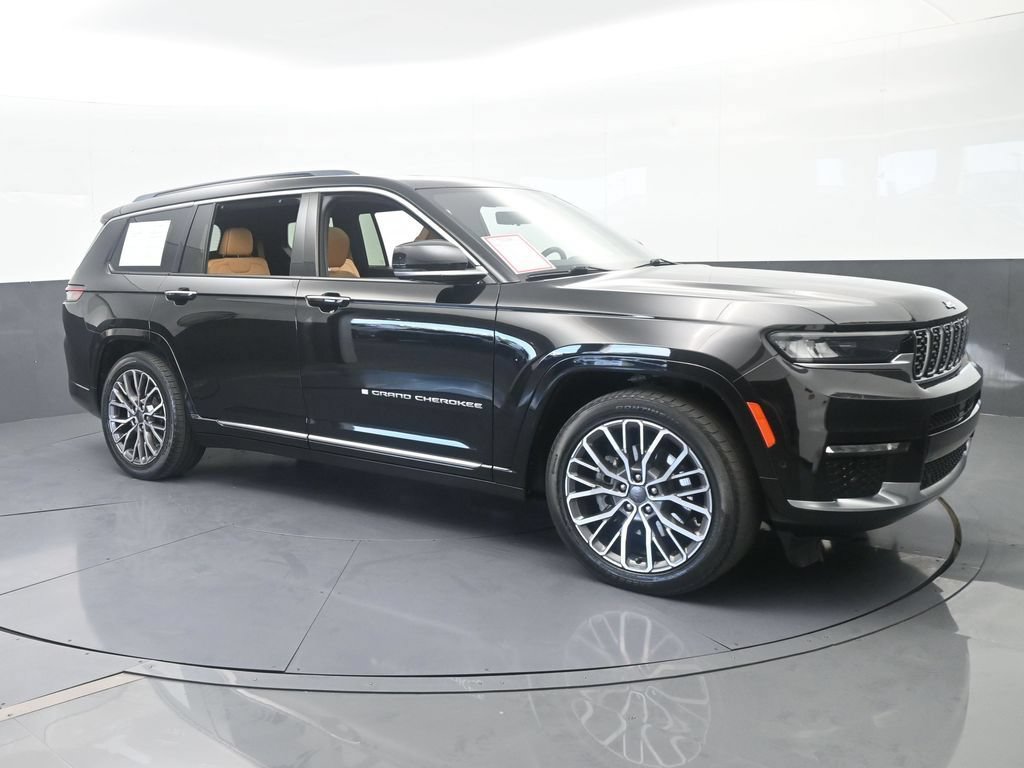 Used 2023 Jeep Grand Cherokee L Summit AWD/4WD image 8