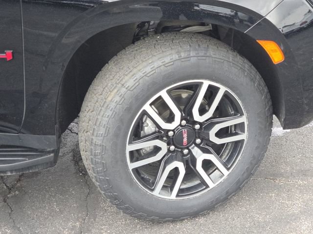 Certified 2023 GMC Yukon XL AT4 w/ LPO, Floor Liner Package AWD/4WD image 28
