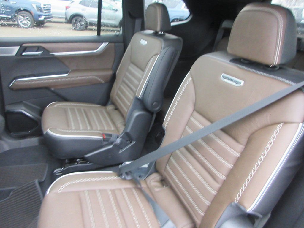 New 2026 GMC Acadia Denali Ultimate image 14