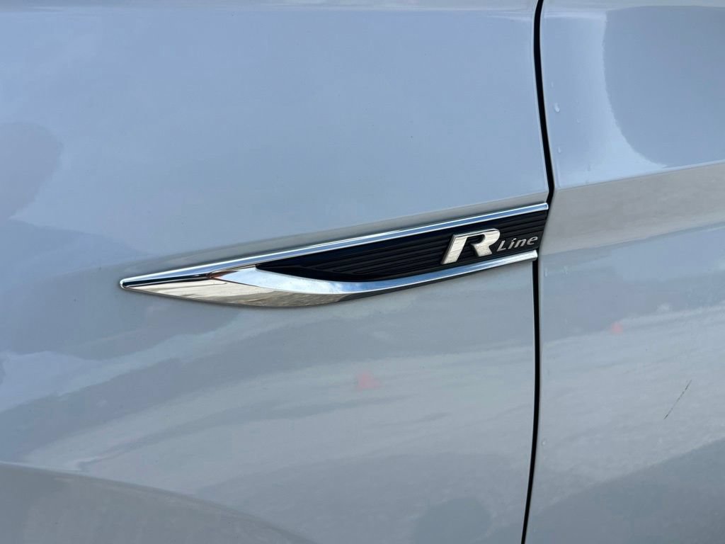 Used 2019 Volkswagen Jetta R-Line FWD image 19