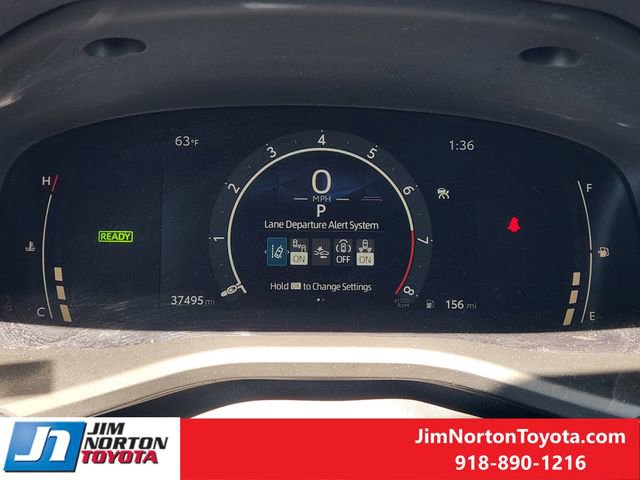 Used 2025 Toyota Camry SE FWD image 16