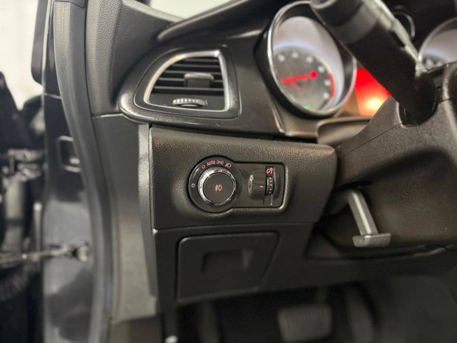 Used 2016 Buick Cascada Premium image 28